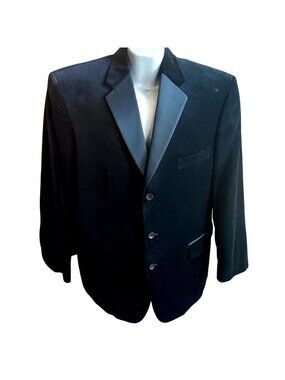 46R Vintage Formal Wear Stafford Mens Black Velvet Tuxedo Jacket Satin Lapel